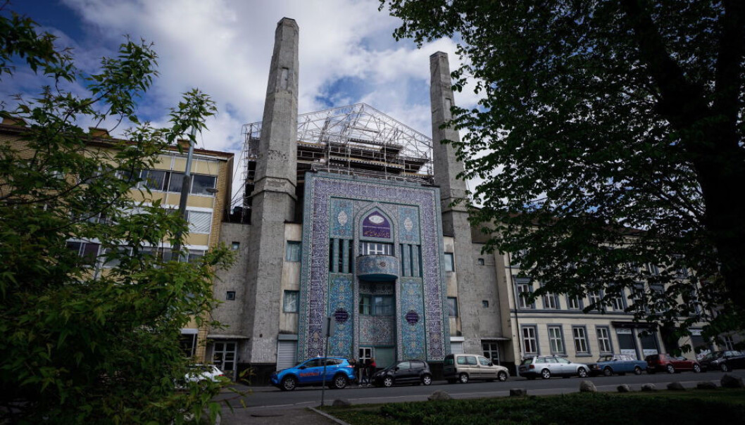 Central Jam-e-Moskeen, Tøyen, Oslo – A protected heritage mosque. Central Jam-e-Moskeen, Tøyen, Oslo – A protected heritage mosque.