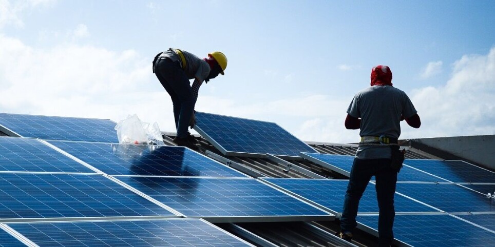 Integrating the product on top of a Si cell can potentially improve solar cell efficiency to as much as 40 % - which would mean a doubling of efficiency when compared to today’s commercial Si solar cells.