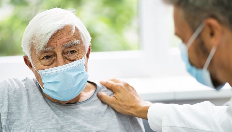 Men and women, as well as younger and older doctors, have different practices for admitting patients who come to the emergency room.