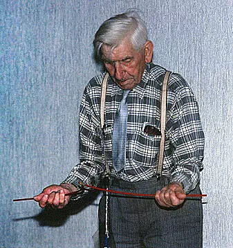 Arnt Inge Vistnes' grandfather, Alv Vistnes, was an experienced dowser.