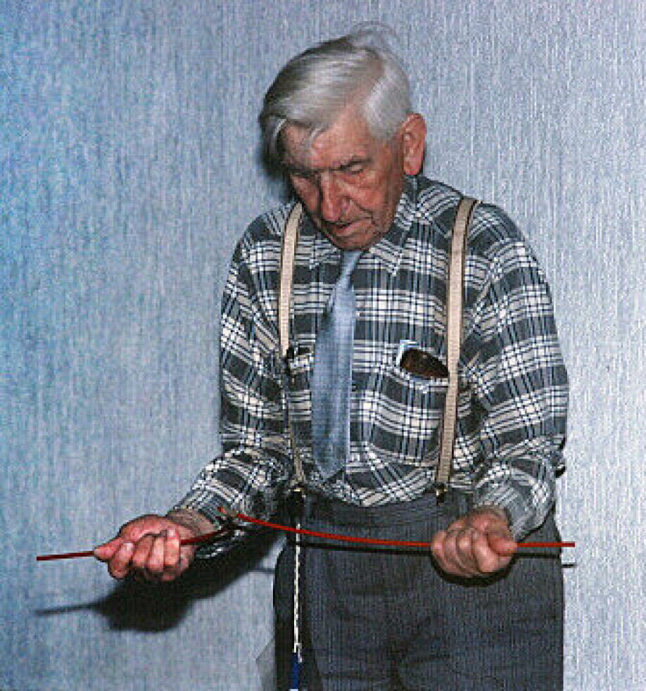 Arnt Inge Vistnes' grandfather, Alv Vistnes, was an experienced dowser.