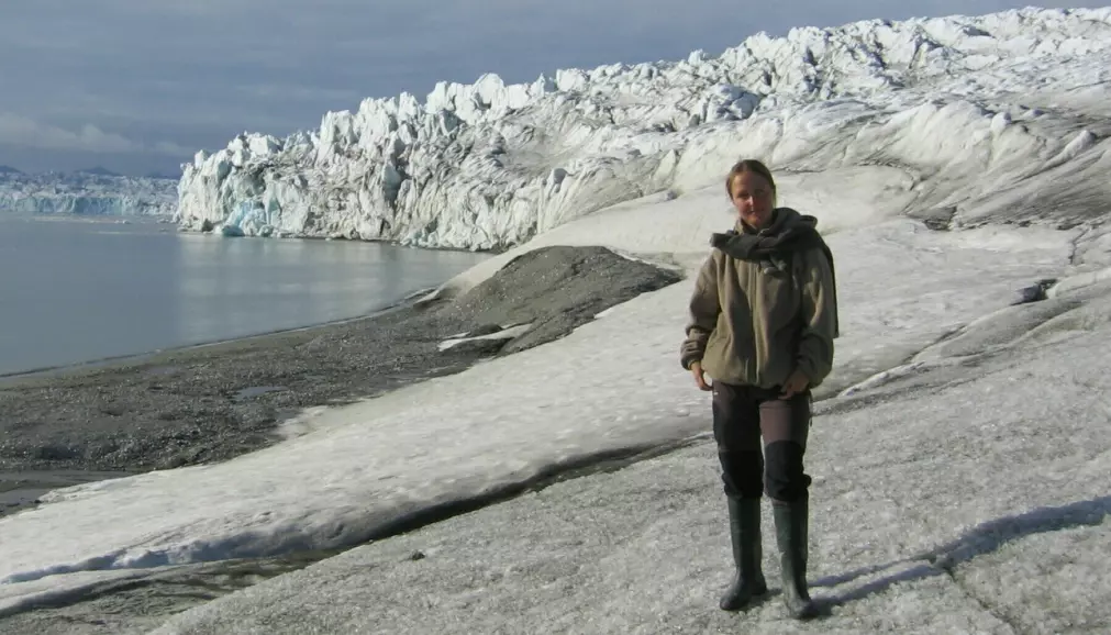 Edyta Łokas previously researched radioactivity on glaciers in the Arctic.