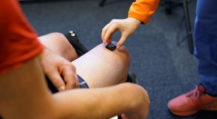 The physical activity of the patients in the study was measured using an activity meter placed on their thigh.