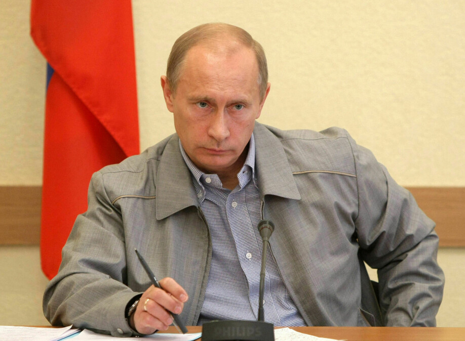 Here, Putin leads a meeting in 2009 during which he attacks one of the Russian oligarchs.