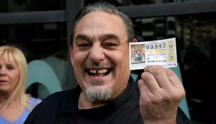 Bar owner Javier Zarandona in the Basque city of Guernica was in 2018 involved in winning the first prize ("El Gordo") in the Spanish Christmas Lottery.