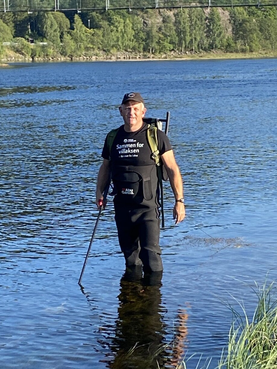 After being strongly impacted by industrial pollution, the Otra River has once again become a watercourse with salmon. But Jostein Mosby of the Otra salmon fishing association is worried about this year’s salmon fry. The Otra is one of many Norwegian rivers that are exposed to water flow fluctuations as a result of how hydroelectric power plants are operated.