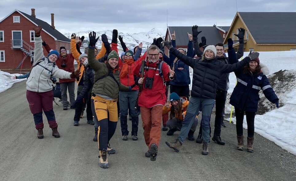 Professor Geir Johnsen with his 26th class with biology students from the class ‘Light and primary production in the Arctic’ in Kongsfjorden.