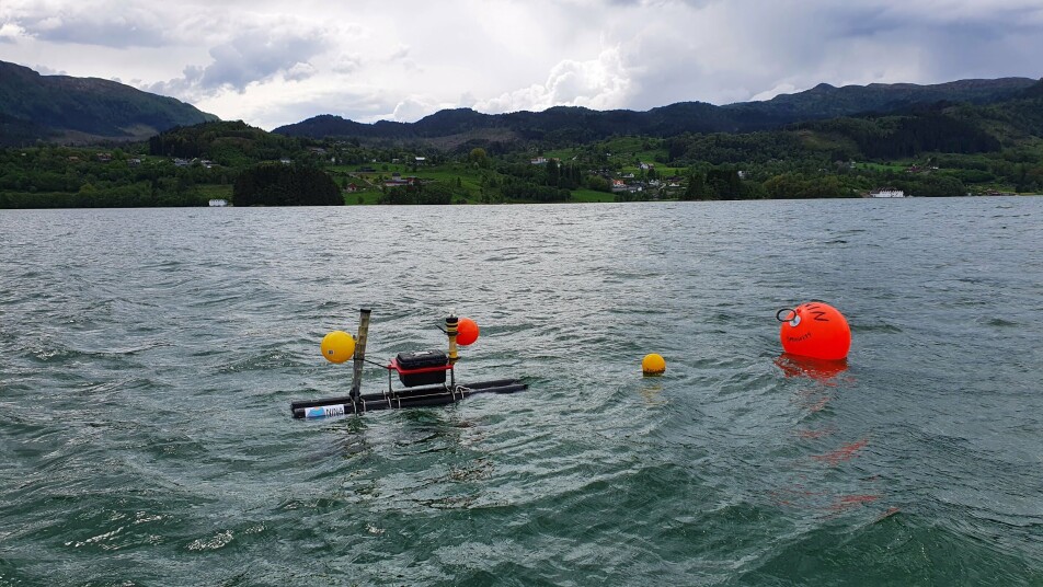 The lice trap utilises natural current conditions in the ocean and requires no electricity or pumps to filter seawater.