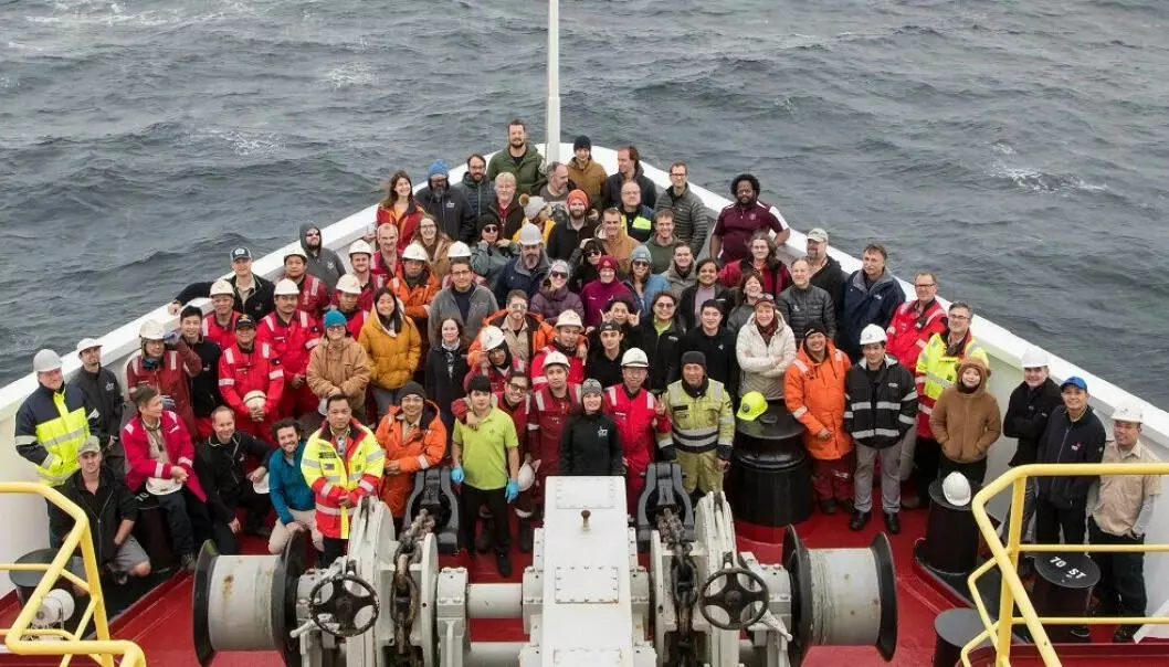 Researchers and technical staff on board the expedition last autumn to the sea off Nordland and Nord-Trøndelag, in north-central Norway.