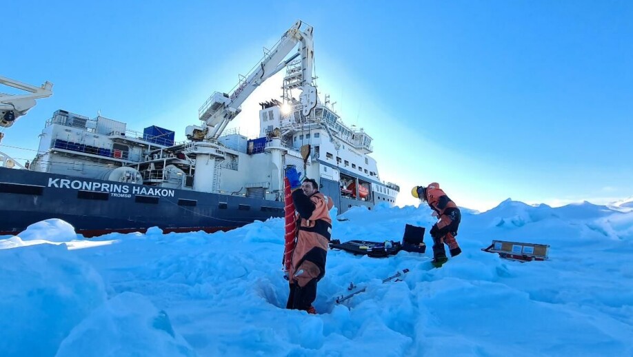 Measuring the thickness of sea ice in the Arctic. Photo Christian Zoelly Norwegian Polar Institute
