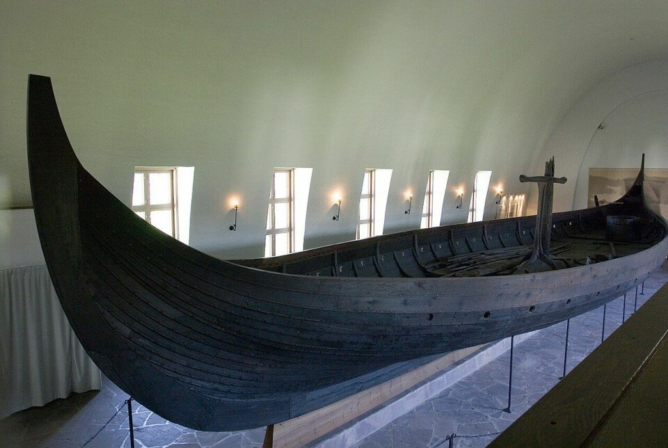 The original looks like this. The ‘Gokstad ship’ took more than a few hours to build.