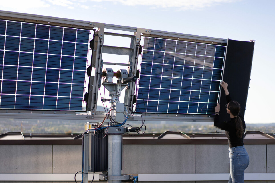 SINTEF is committed to solar cell panel research and is looking to address the issue of wastage of the raw material silicon. The photo shows work being carried out at the new Alpha Centauri solar panel lab at SINTEF Industry.