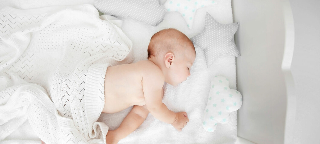 Should the baby sleep in its own bed or co-sleep with the parents – and why is this such a controversial issue?