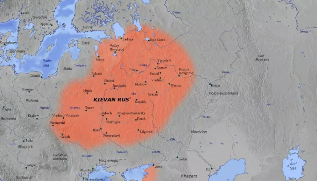 Kyivan Rus’ (Old Norse: Garðarikí) in the 11th century. The kingdom was probably founded by Swedish Vikings in the 8th century with Novgorod in the north as its capital. When the kingdom was at its most powerful under Yaroslav the Wise in the 11th century, Kyiv in the south had become the capital. You can see Norway and Sweden at the top left.