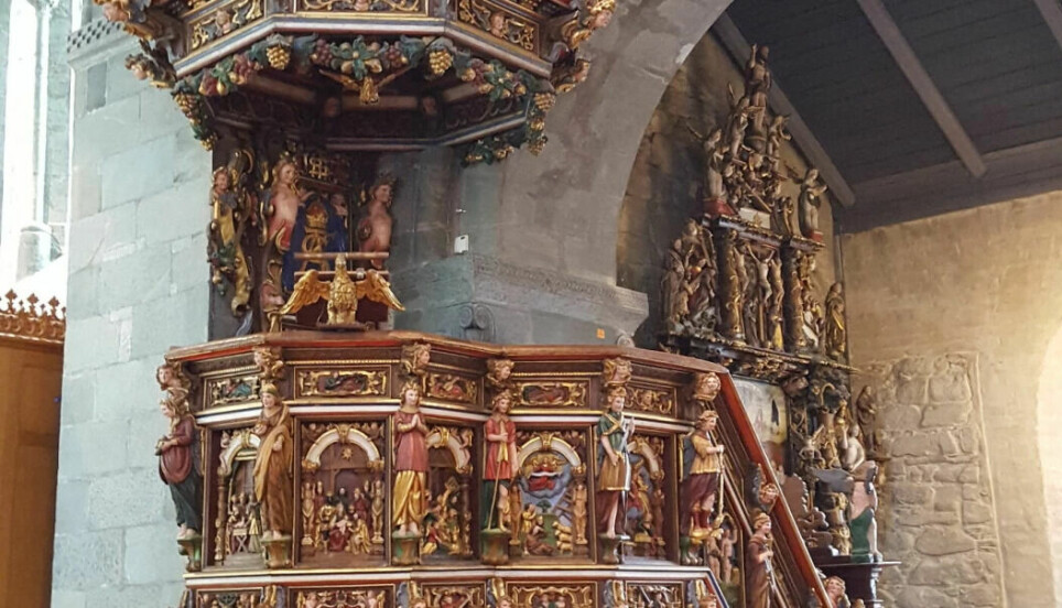 The pulpit in Stavanger Cathedral is considered to be Norway's most magnificent piece of Baroque inventary. It has also long been regarded as the 17th century artist Anders Smith's main work.