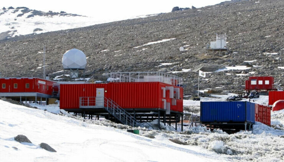 The Norwegian research station Troll in Queen Maud Land in Antarctica is to be demolished and rebuilt.