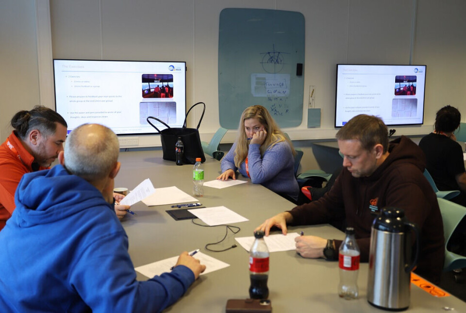 Whilst half the group worked in the ship simulators, the others worked on desk exercises before they met to reflection, review and summarise what they had learned.