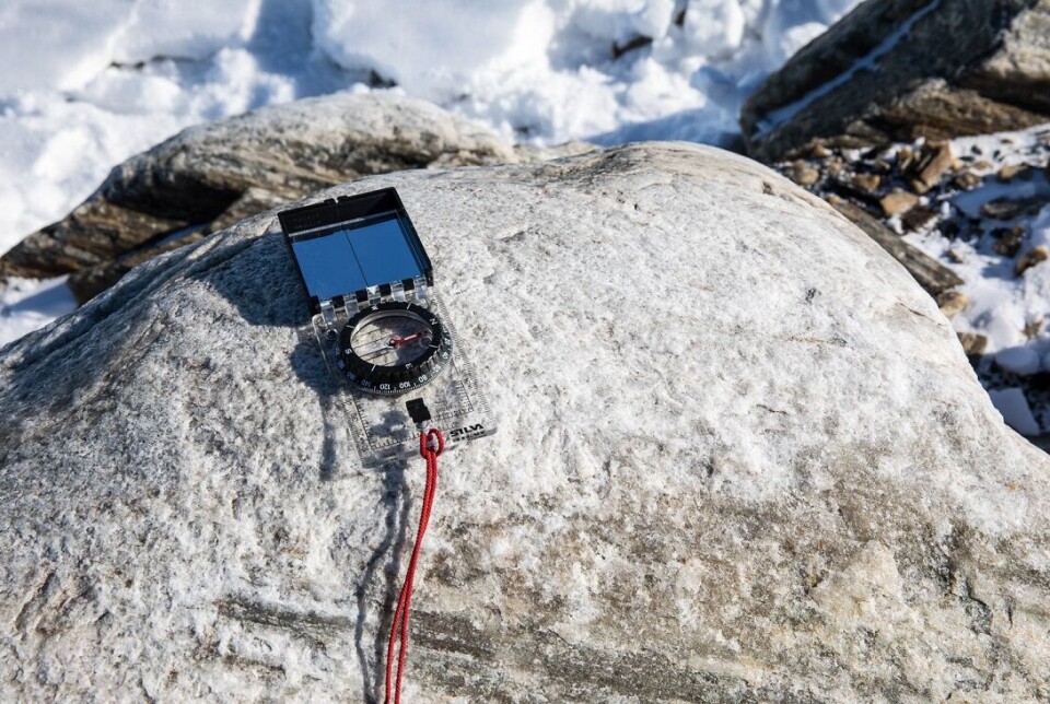 A quartzite rock from a nunatak that is sticking up out of the ice. A cosmogenic analysis of the rock shows that it has been exposed to cosmic radiation for a long period, and was covered by ice for only a relatively short period.