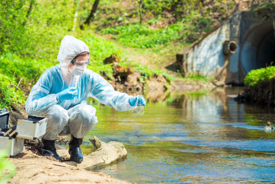 Even if the water looks clean, it can contain invisible pollutants such as dyes, agricultural chemicals, and pharmaceuticals. These substances can harm the environment and human health – and removing them can be incredibly difficult.