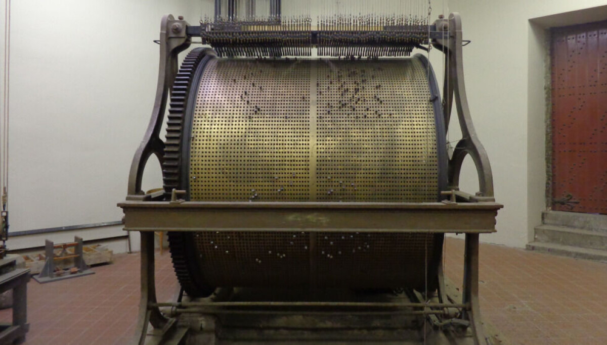 Machine Made Music Instruments In the past, it was a challenge to make machines play music. Today, the ...