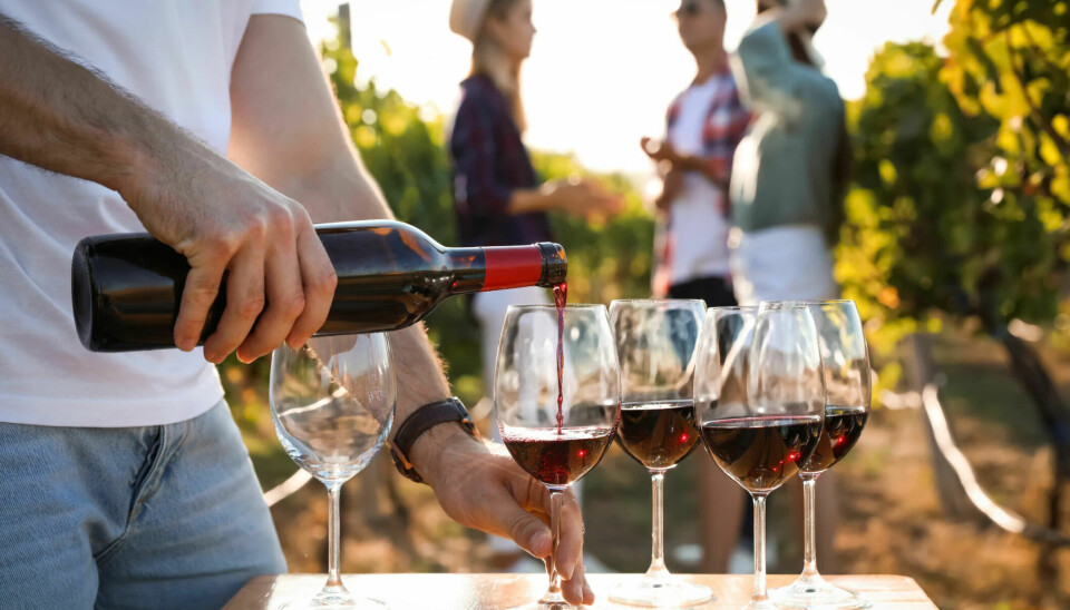 In Italy, four glasses of wine per day is the upper limit for recommended alcohol intake. In Norway, there is no such recommended limit.