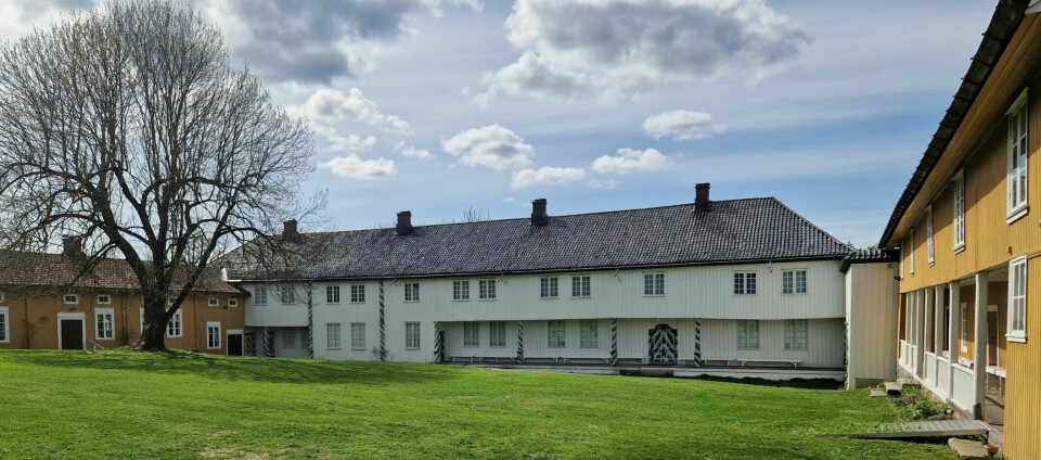The von Cappelen couple lived in the main house in Vestfossen in Øvre Eiker. The servants resided in the neighbouring buildings. There were many of them. There were 14 servants who did everything from office work, cleaning, laundry, cooking, and taking care of the garden, park, stable, and barn.