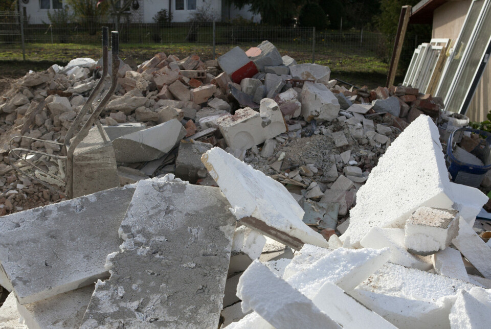 Used expanded polystyrene (EPS) can be recovered from buildings throughout Norway. It takes up a lot of space and is thus expensive to transport. Used EPS may also be contaminated with dirt or chemicals.