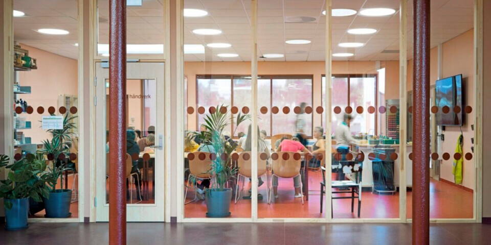 School curricula and teaching methods are evolving in step with the new skills demanded by a changing society. Pictured here is the arts and crafts room at Hebekk school in Viken county, Eastern Norway. Læreplaner og læringsmetoder endrer seg i takt med nye kompetansekrav i samfunnet. Klasserommet er derfor i endring. Her er et formingsrom på Hebekk skole i Nordre Follo.
