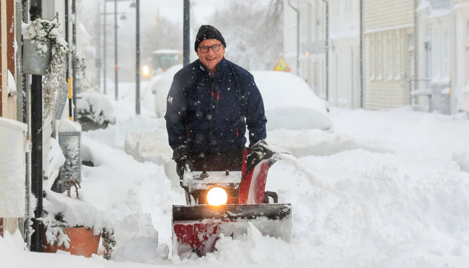Southern Norwaay experienced unprecedented amounts of snow. Here is Pål Amundsen, busy removing snow in the centre of Kristiansand. Southern Norwaay is experiencing unprecedented amounts of snow. Here is Pål Amundsen, busy removing snow in the centre of Kristiansand.