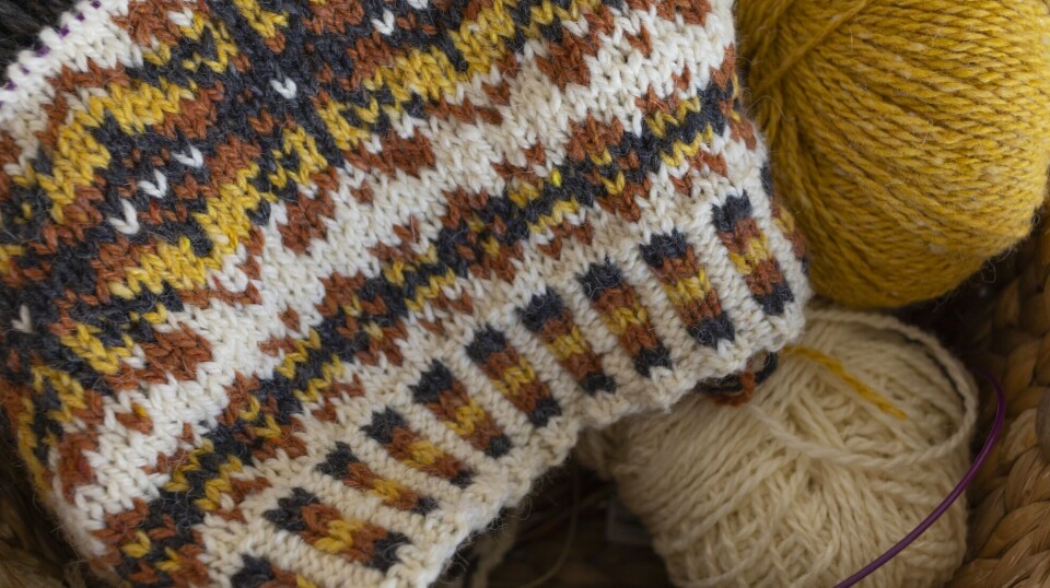Why is wool itchy? And why is it so warm?