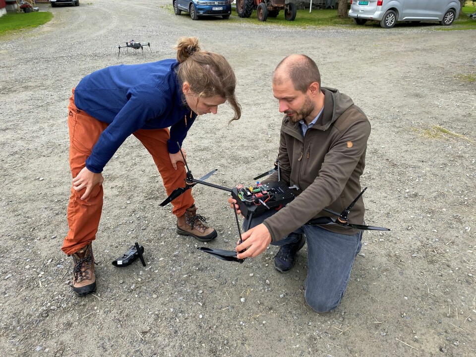 Alouette van Hove and Norbert Pirk are training drones to autonomously determine where to measure fluxes of greenhouse gases from the terrain.