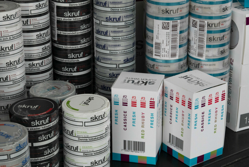 Snus use has doubled in ten years. Politicians are trying to get a handle on the problem: prices are getting higher, the tins have become less colourful.