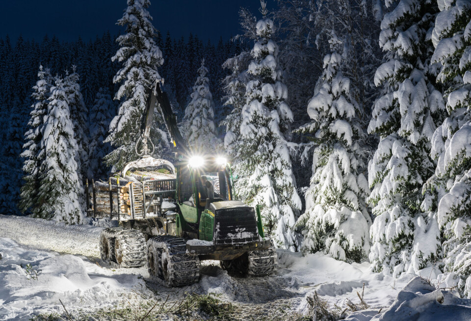 Healthy forest that grows well provides the highest yield and most carbon capture when allowed to mature before harvesting. However, many forest owners choose to harvest earlier.