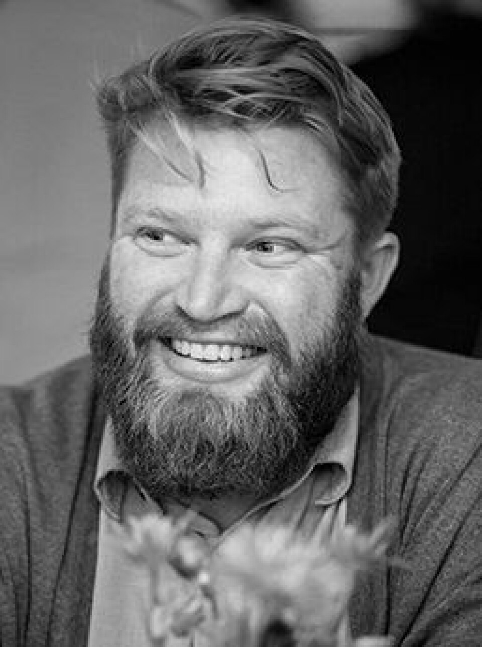 Pierre du Plessis is currently a researcher at the Oslo School of Environmental Humanities (OSEH). They work multidisciplinary on issues related to environmental and climate challenges.