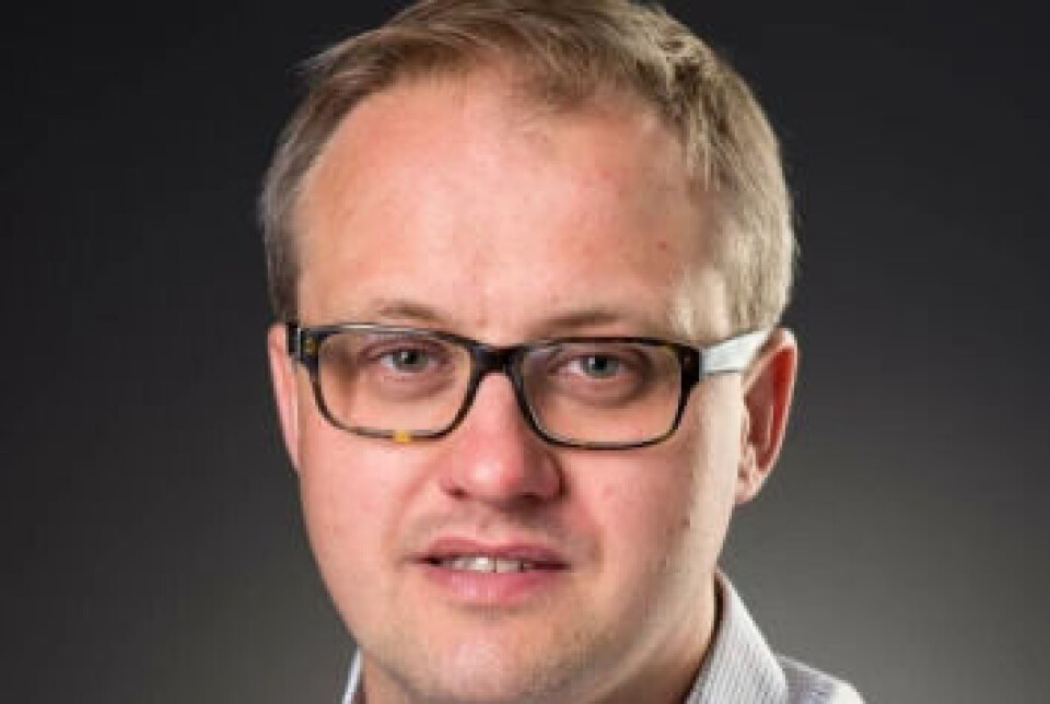 Professor Espen Melum explains that an interaction initiates an inflammatory process in the immune cells. Professor Espen Melum.