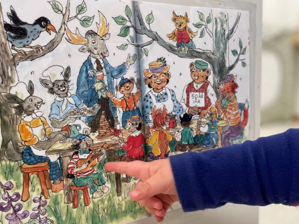 A not uncommon sight in a Norwegian preschool: A wall-mounted illustration from In the Forest of Huckybucky.