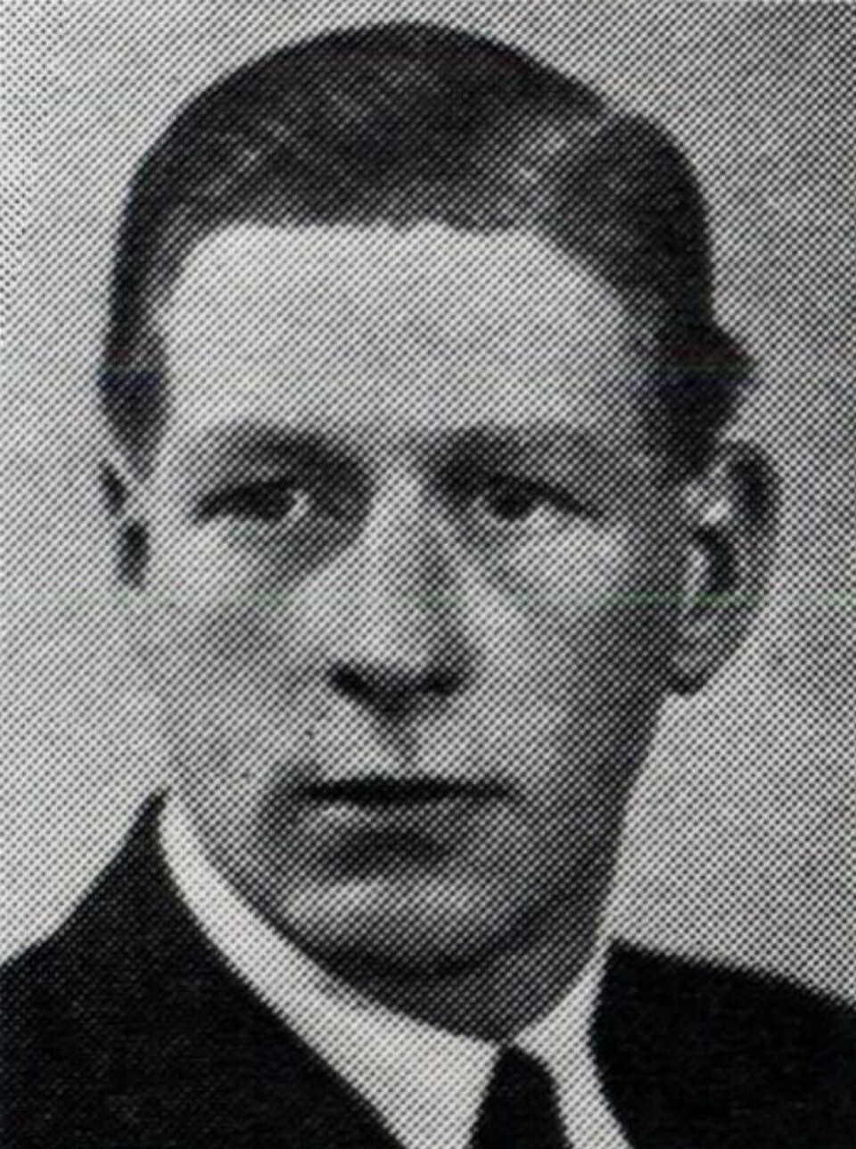 Leif Dahl was executed without trial. He was in mass grave number 17.