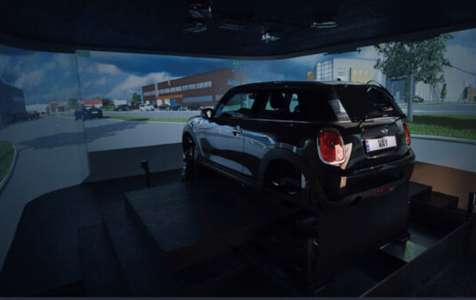 Driving simulator. The 21 learner drivers in the project have each driven three test runs.