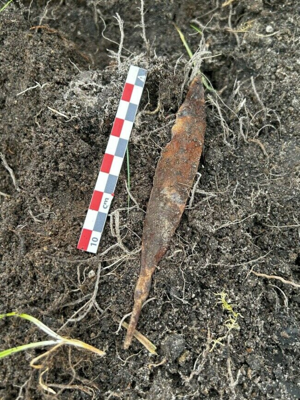 Two such hunting arrows were found, evidence of someone who hunted in the mountains during the Viking Age.