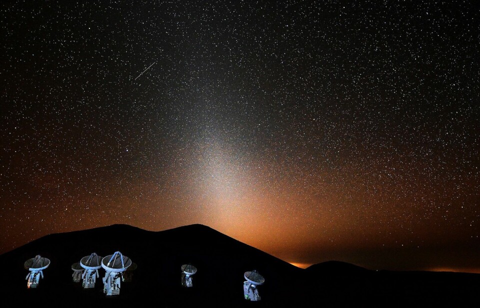 If the conditions are particularly good, interplanetary dust can be seen in the night sky as a narrow disk of diffuse light, though weaker than the light from the Milky Way.
