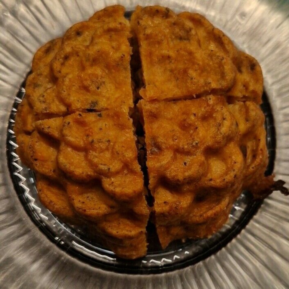 Spiced carrot pudding was served with the main course.