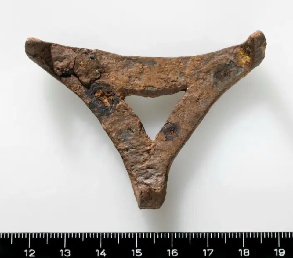 Triangular studs found in Tønsberg. This type was used both during the Viking Age and the Middle Ages.