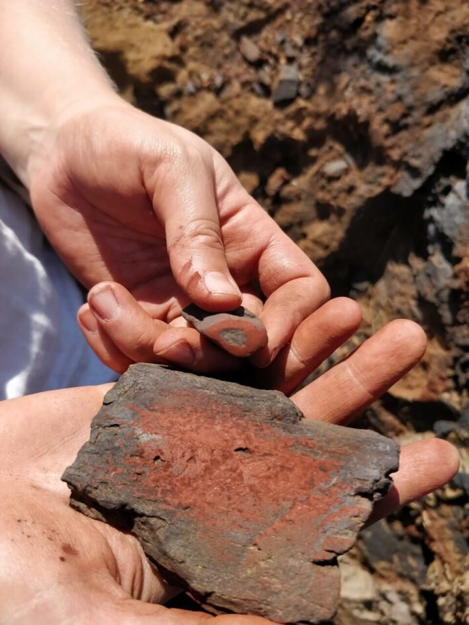 Elizabeth Velliky has collected samples from over 50 ochre sources in the region.