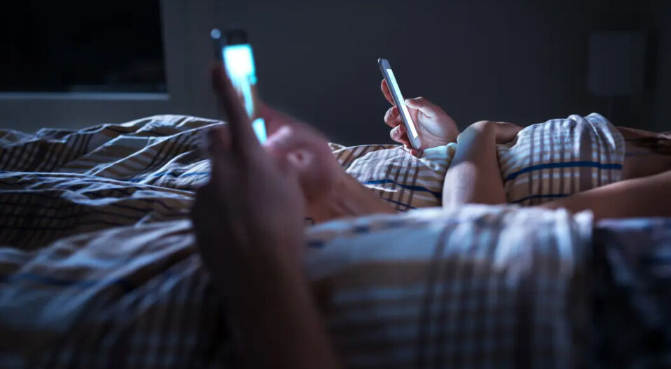 Couples with kids are more likely to bring their phones to bed.