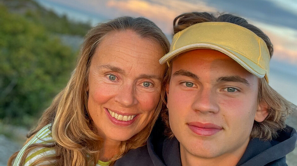 Hanne Hjelbak is the mother of Iver, who is a very enthusiastic middle-distance runner. After several stress fractures, they found out he had low bone density.