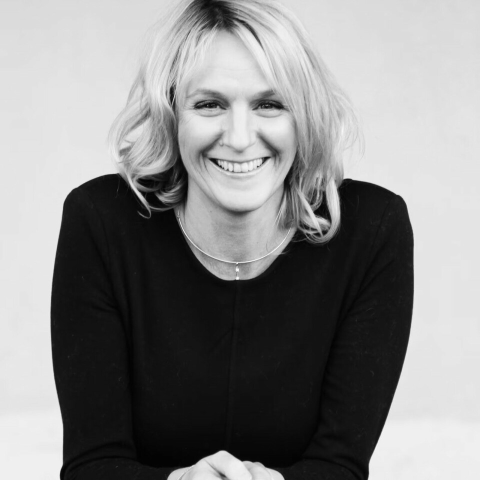 Vibeke Næss at Plantehallen recommends considering the sun conditions. Plants that need a lot of sun don't grow well on shady balconies. Portrett av Vibeke Næss.