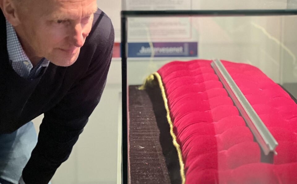 The perfect metre lies on a velvet cushion at the Norwegian Metrology Service – but we no longer need it.