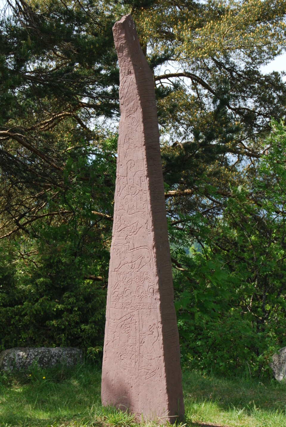 The Dynna Stone originally stood in Gran municipality.