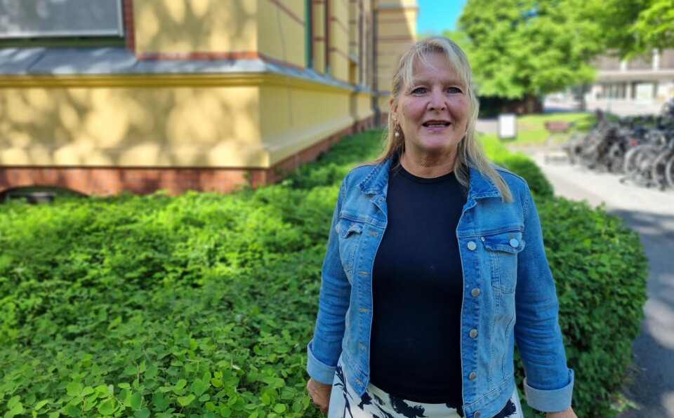 Anne Grasaasen’s study reveals that when parents divorce later in life, it can feel like a life crisis for their adult children, disrupting family roles and relationships.