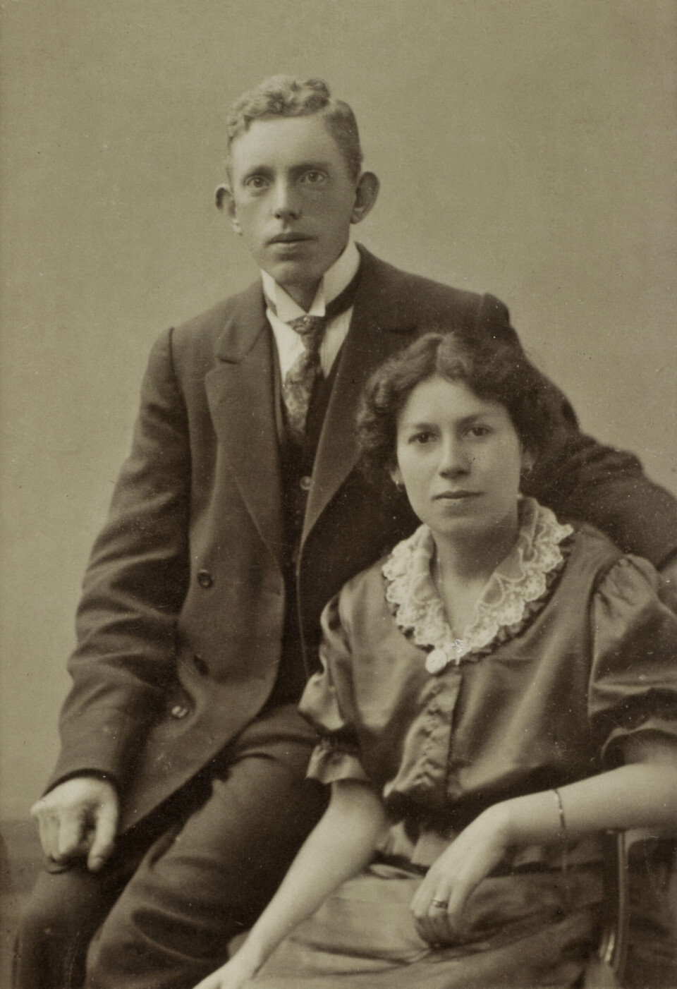 Simon and Malke Mahler, around the year 1917.